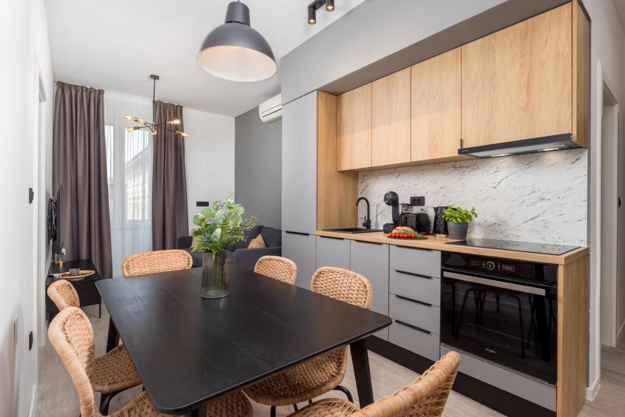 Diego Apartment